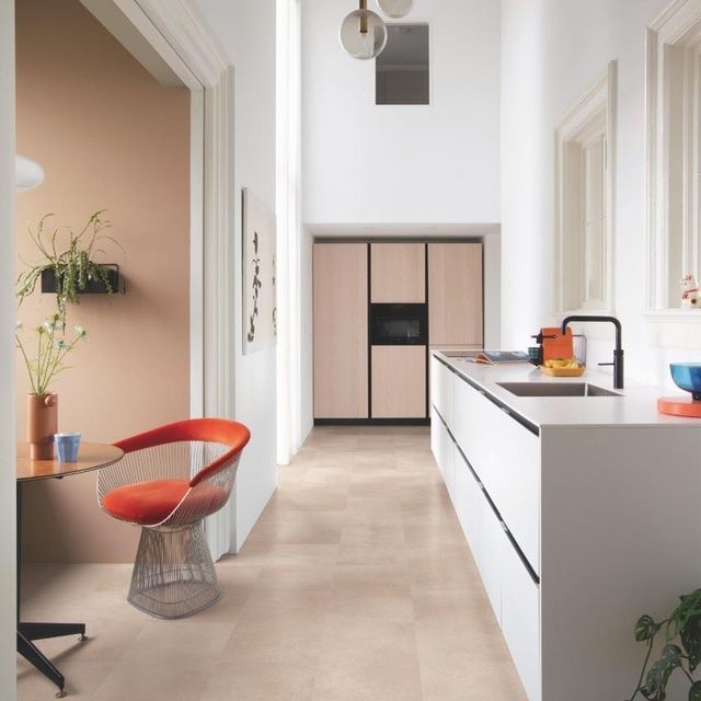 Виниловый пол замковой Quick-Step Alpha Vinyl Oro base Tiles Коралловая скала AVST40232