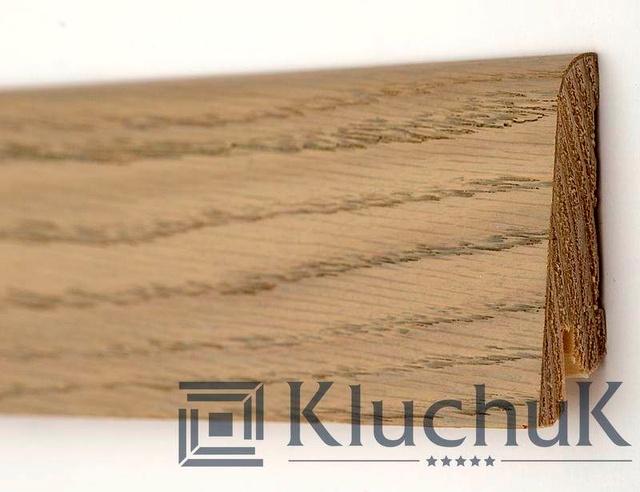 Плінтус Kluchuk Rustique Дуб Срібний KLR80-05 (80х19мм)