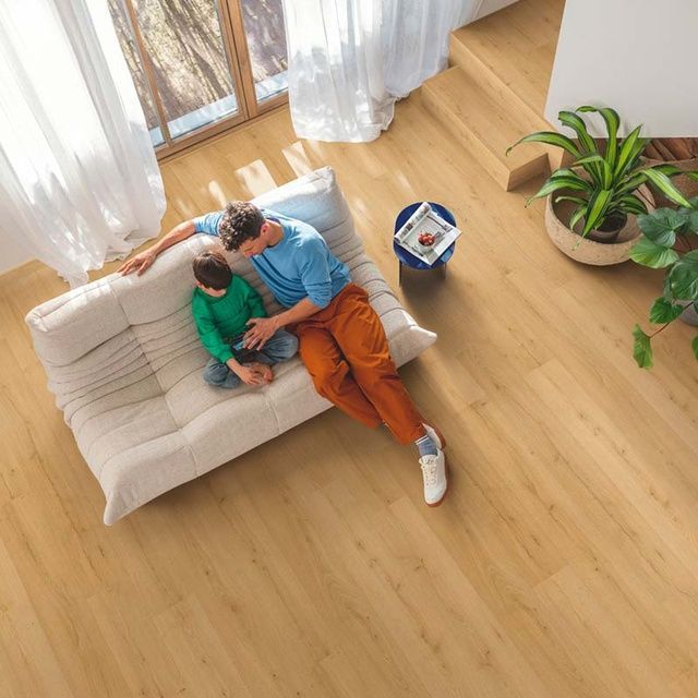 Виниловый пол замковой Quick-Step Bloom Дуб шлифования медовый AVMPU 40318