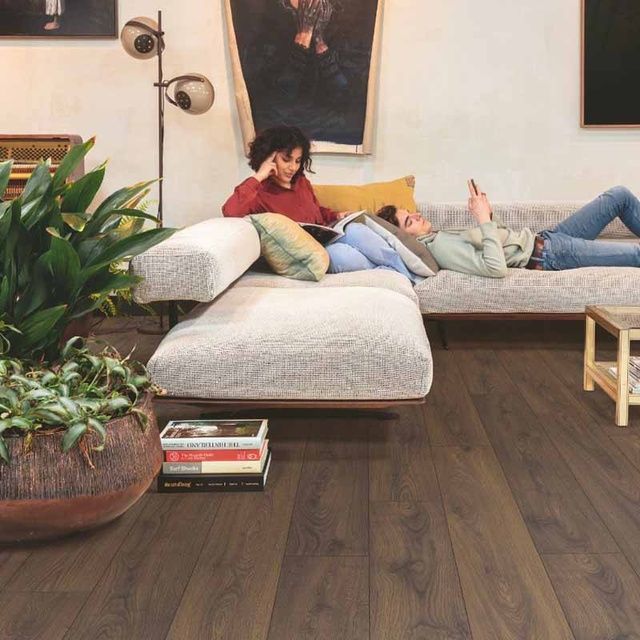 Ламинат Quick-Step Classic Дуб земляной орех коричневый (8мм) CLM5800