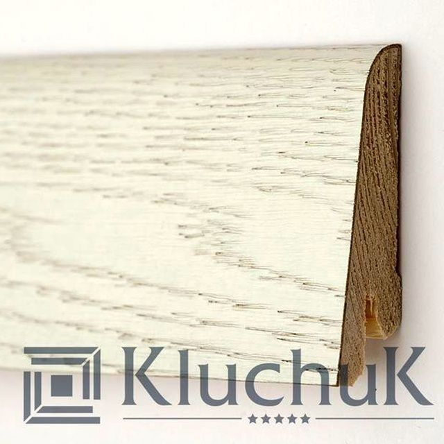 Плинтус Kluchuk Rustique Дуб Арктик KLR60-03 (60х19мм)