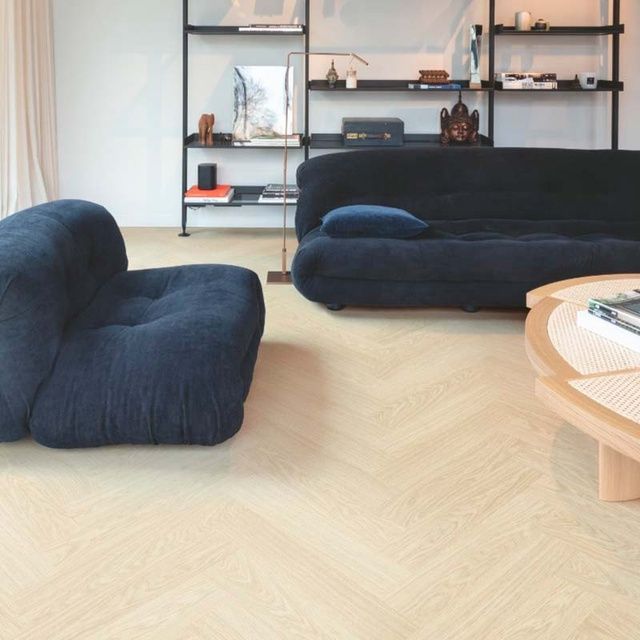 Виниловый пол замковой Quick-Step Ciro Herringbone Дуб чистый полярный AVHBU 40361