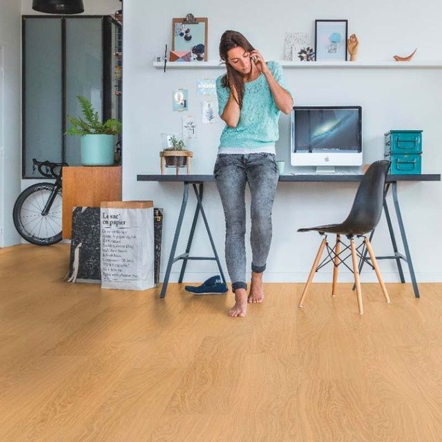 Виниловый пол замковой Quick-Step Bloom Дуб чистый медовый AVMPU 40098