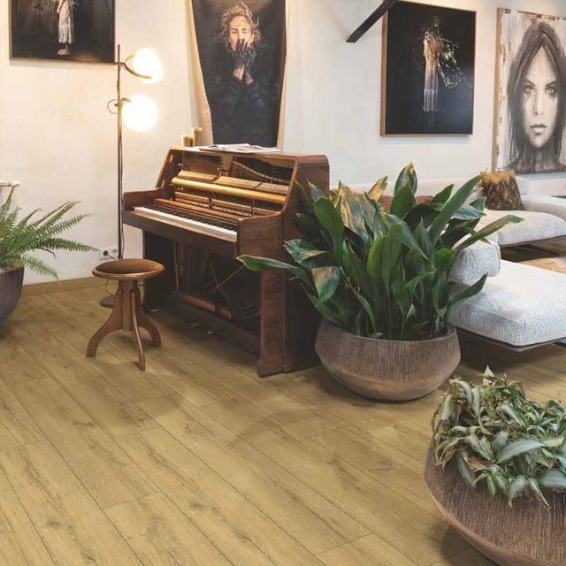 Ламинат Quick-Step Classic Дуб медовый коричневый (8мм) CLM5792