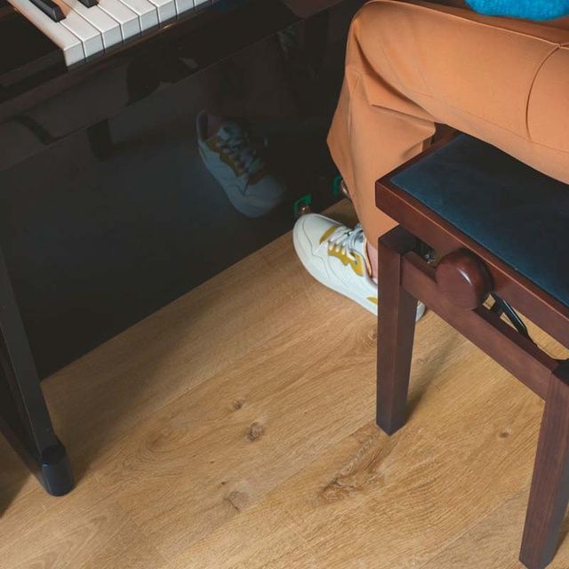 Виниловый пол замковой Quick-Step Bloom Дуб хлопок натуральный AVMPU 40104
